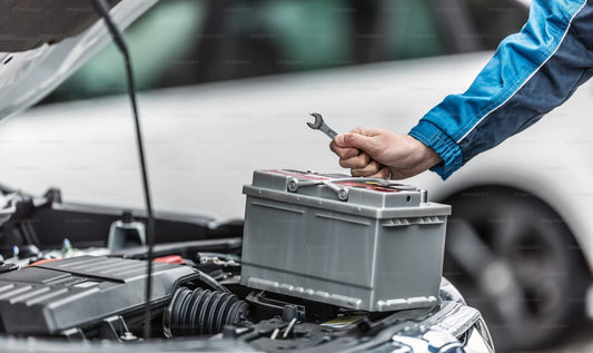 Choose the Right Car Battery in the UAE Caroum Auto Parts